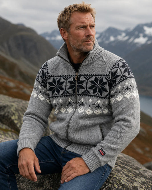 Norsk Stickad Kofta / Cardigan med Dragkedja – Norfinde (100% Ull) Grå