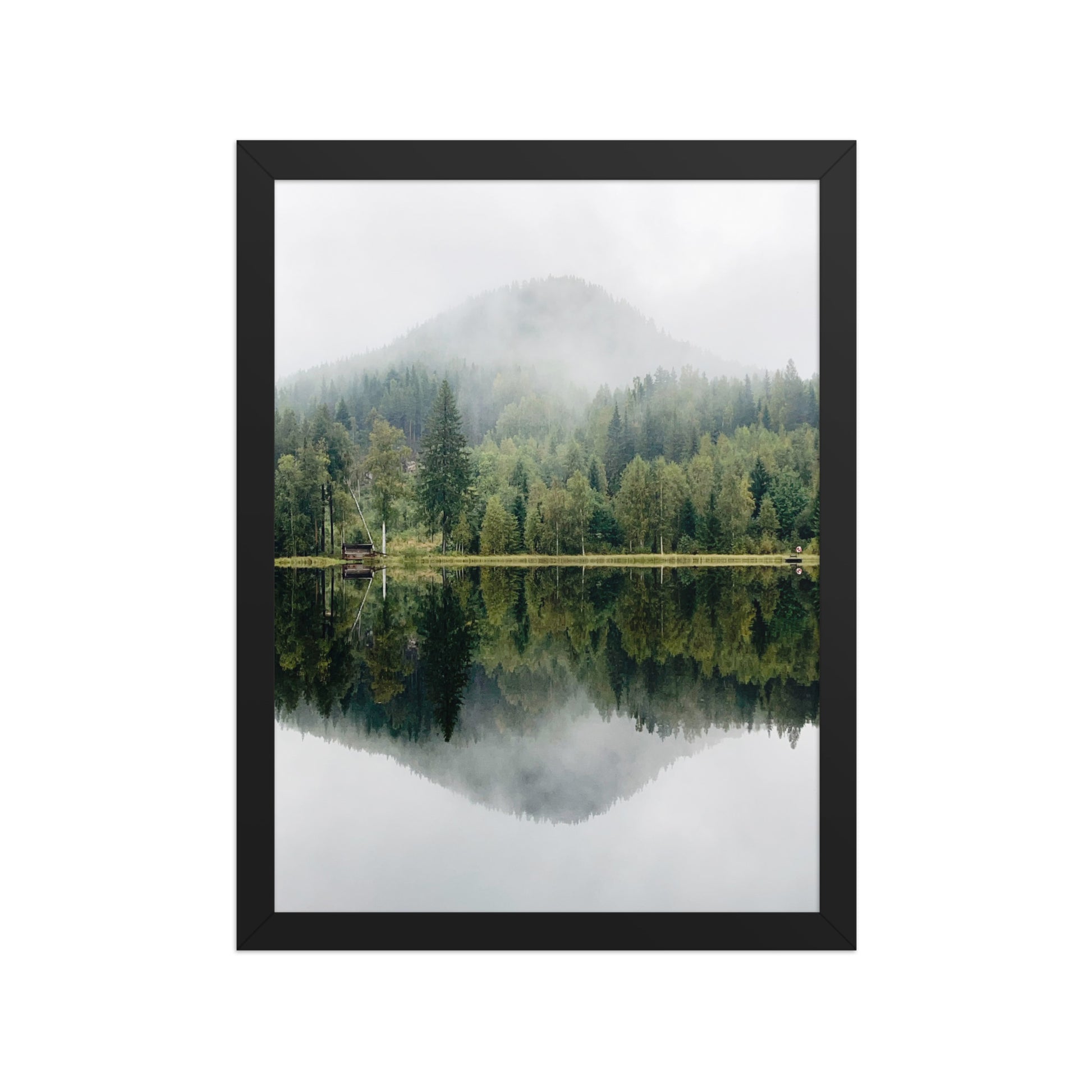 Wirvelvind Morgondimma över Ärtrikstjärn